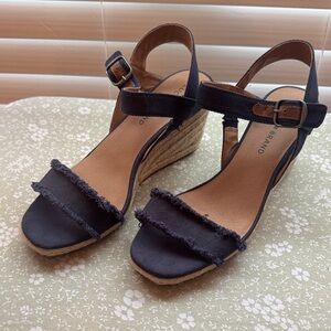 Women's NWOT Navy Lucky Brand Wedge Espadrille Sandals 8.5